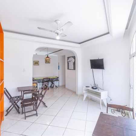 Le Monde Hostel Гуаружа Экстерьер фото