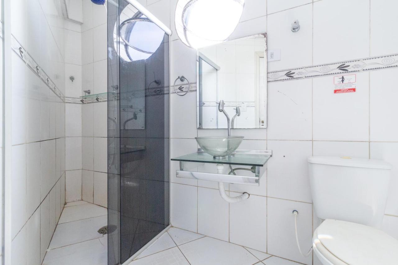 Le Monde Hostel Гуаружа Экстерьер фото