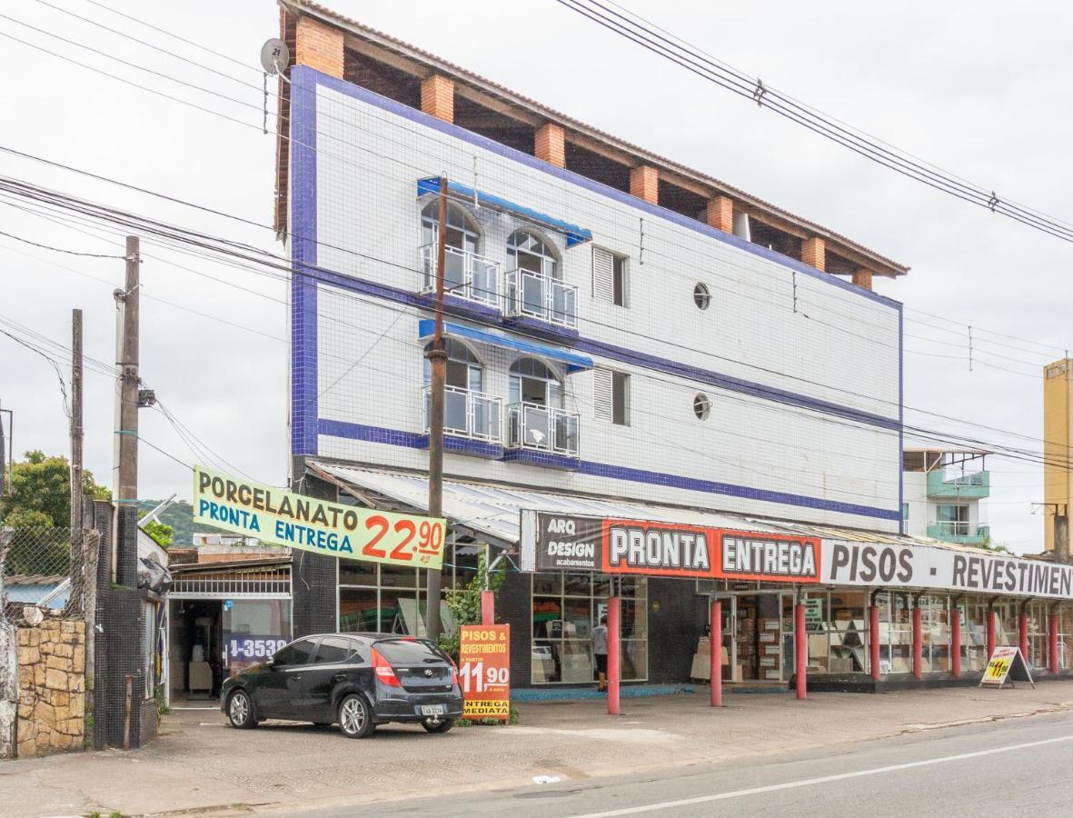Le Monde Hostel Гуаружа Экстерьер фото
