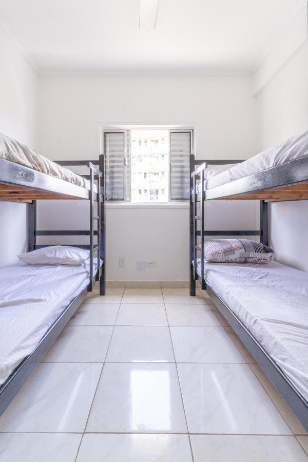 Le Monde Hostel Гуаружа Экстерьер фото
