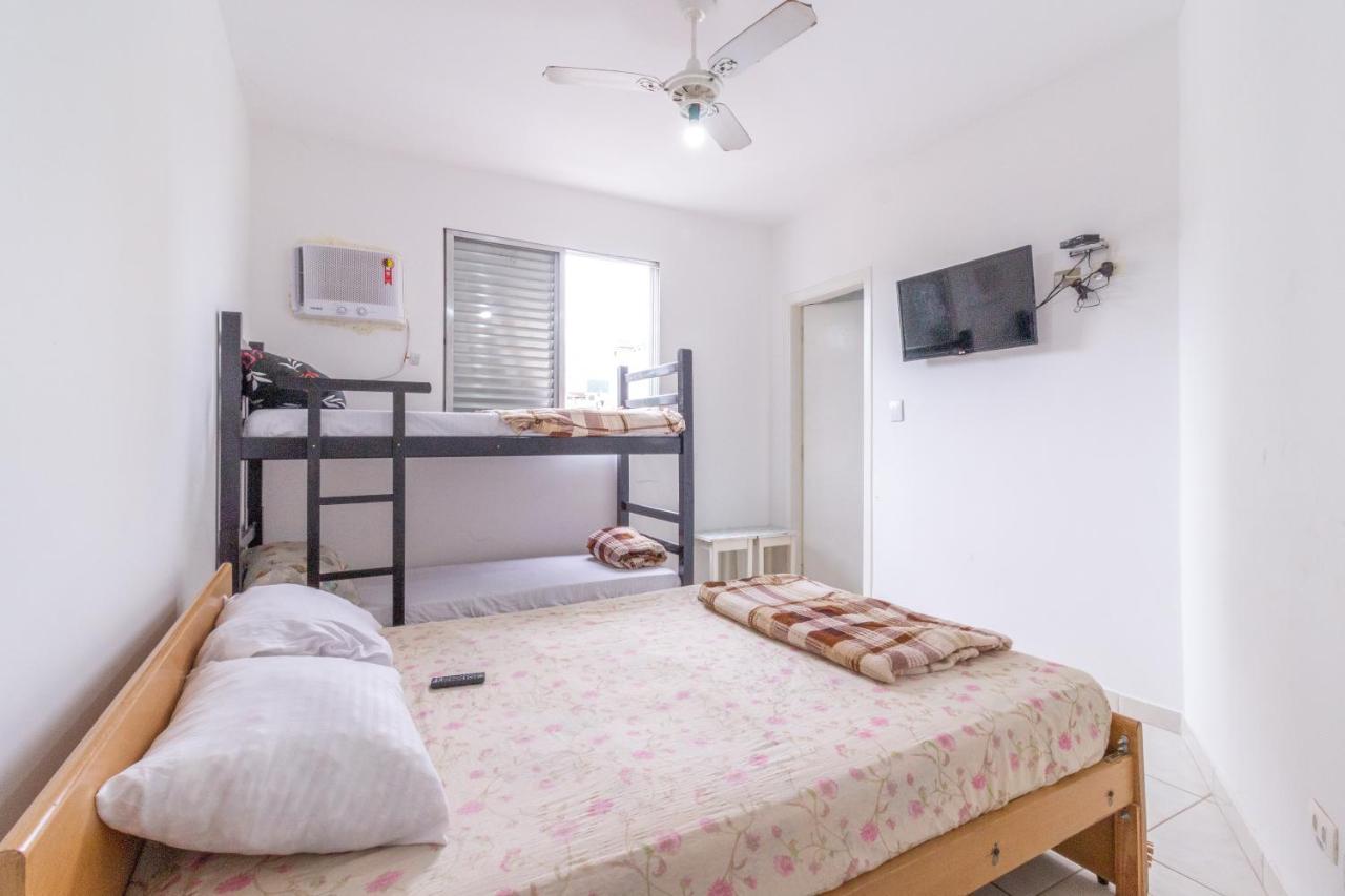 Le Monde Hostel Гуаружа Экстерьер фото