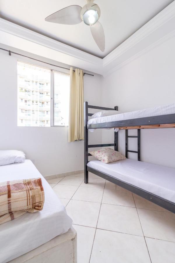 Le Monde Hostel Гуаружа Экстерьер фото